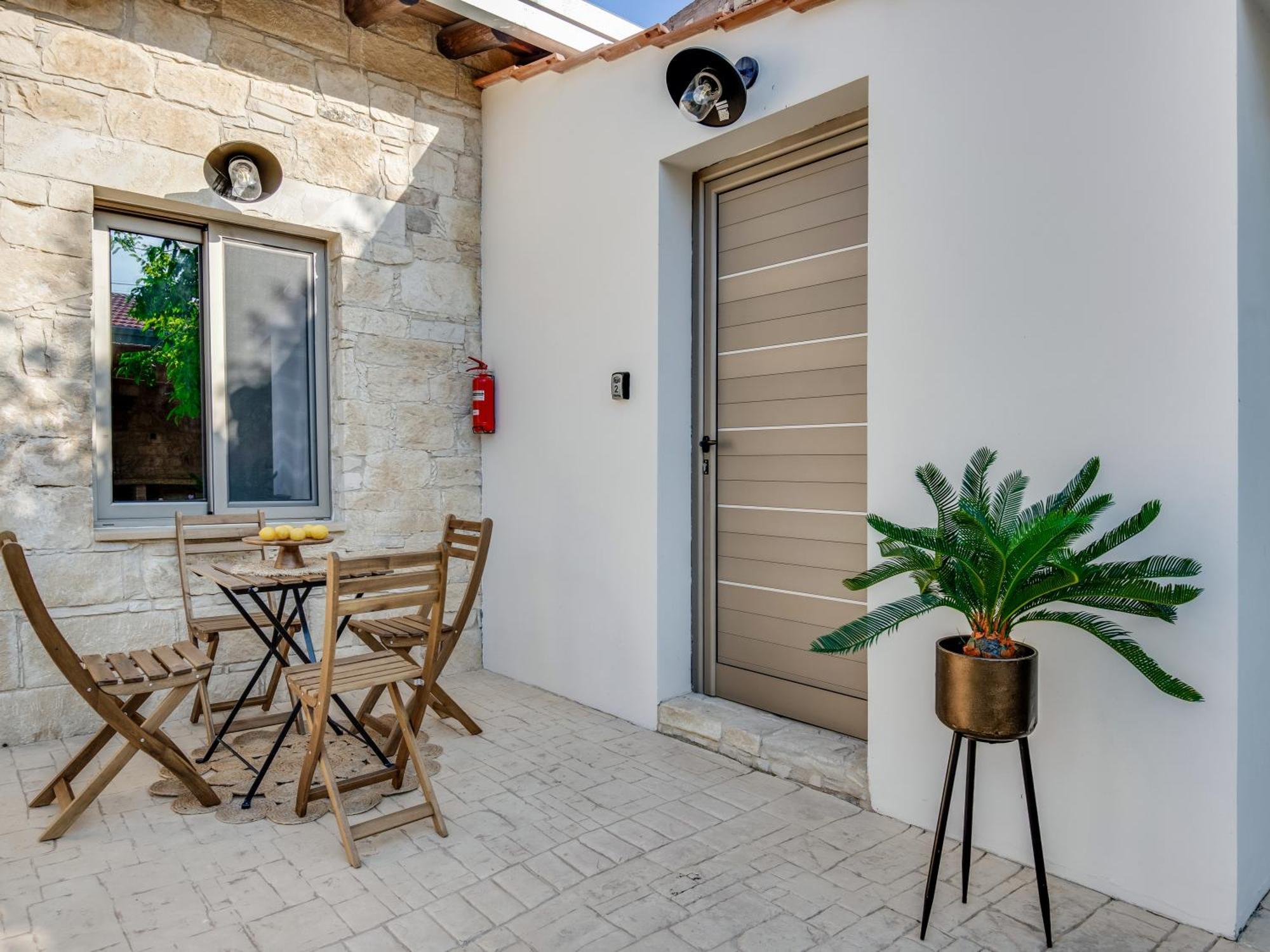 Andre Marie Stonewood Retreat Apartment Лимасол Екстериор снимка