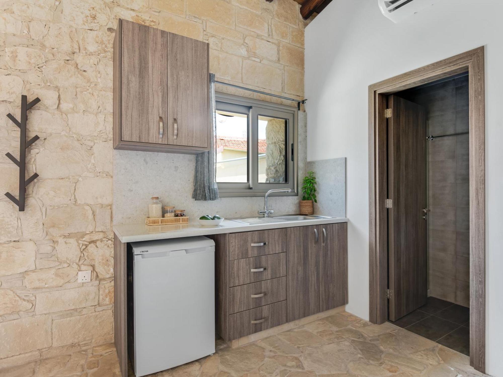 Andre Marie Stonewood Retreat Apartment Лимасол Екстериор снимка