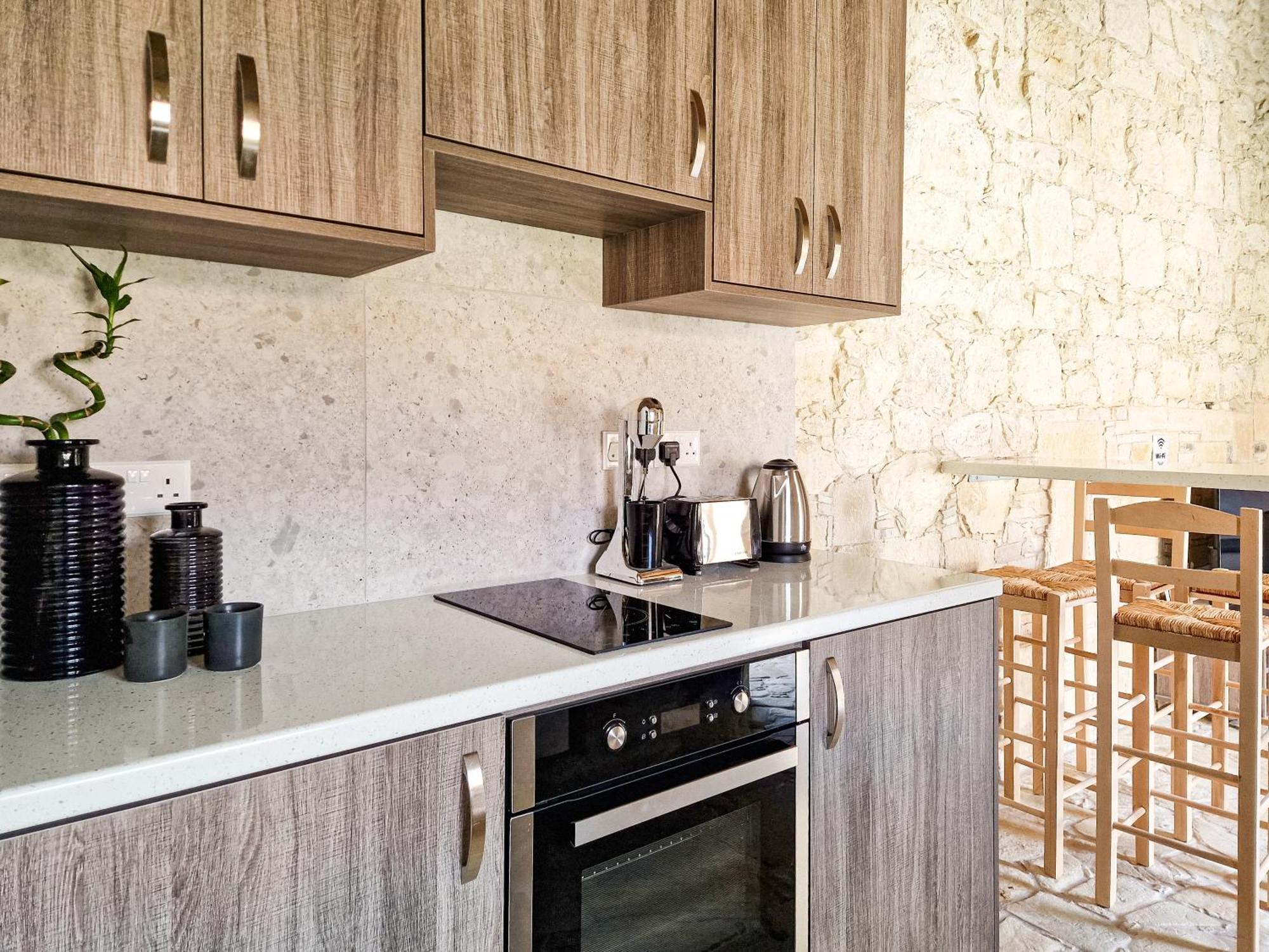 Andre Marie Stonewood Retreat Apartment Лимасол Екстериор снимка